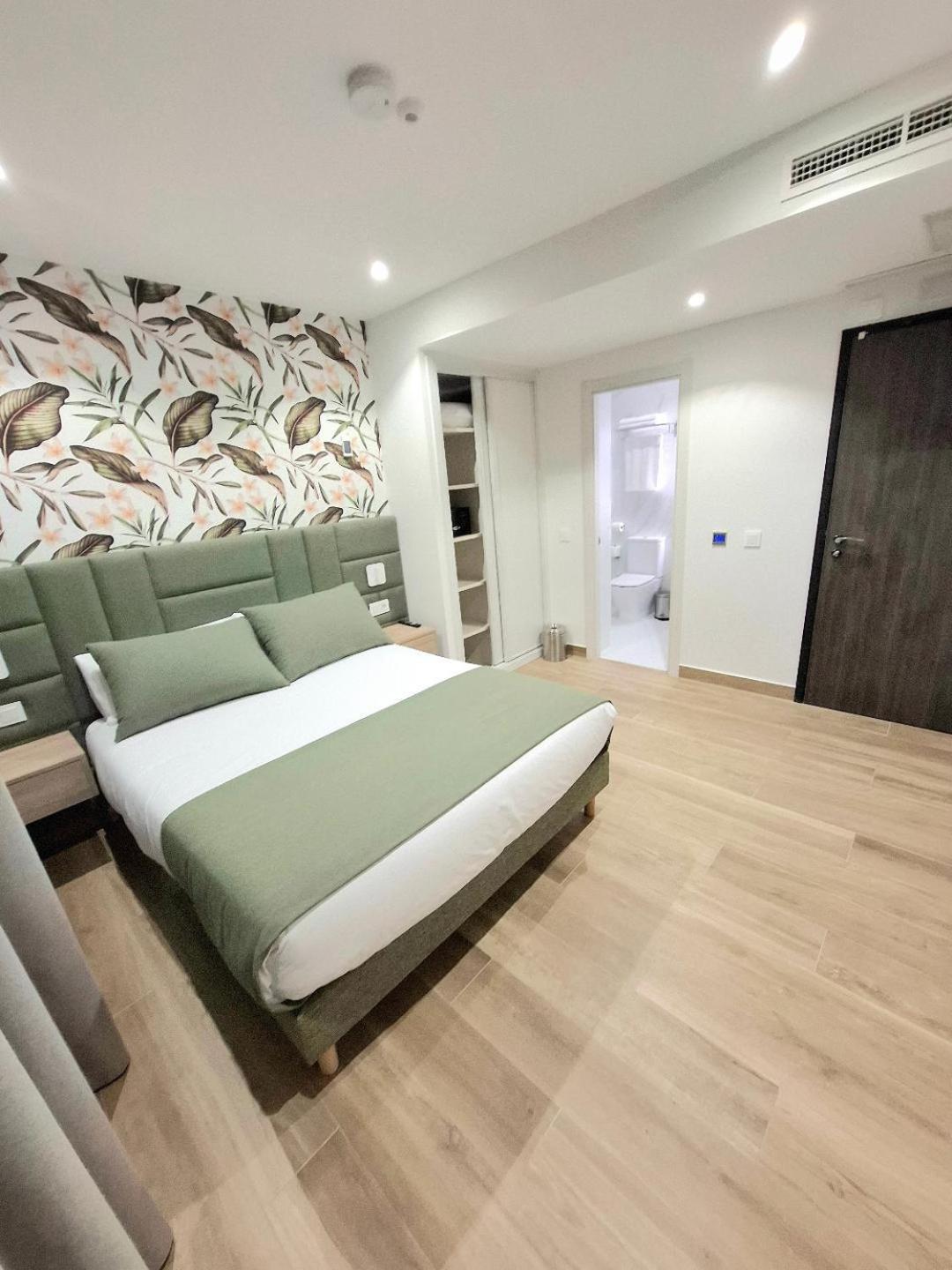 Hostal San Blas Madrid Luaran gambar