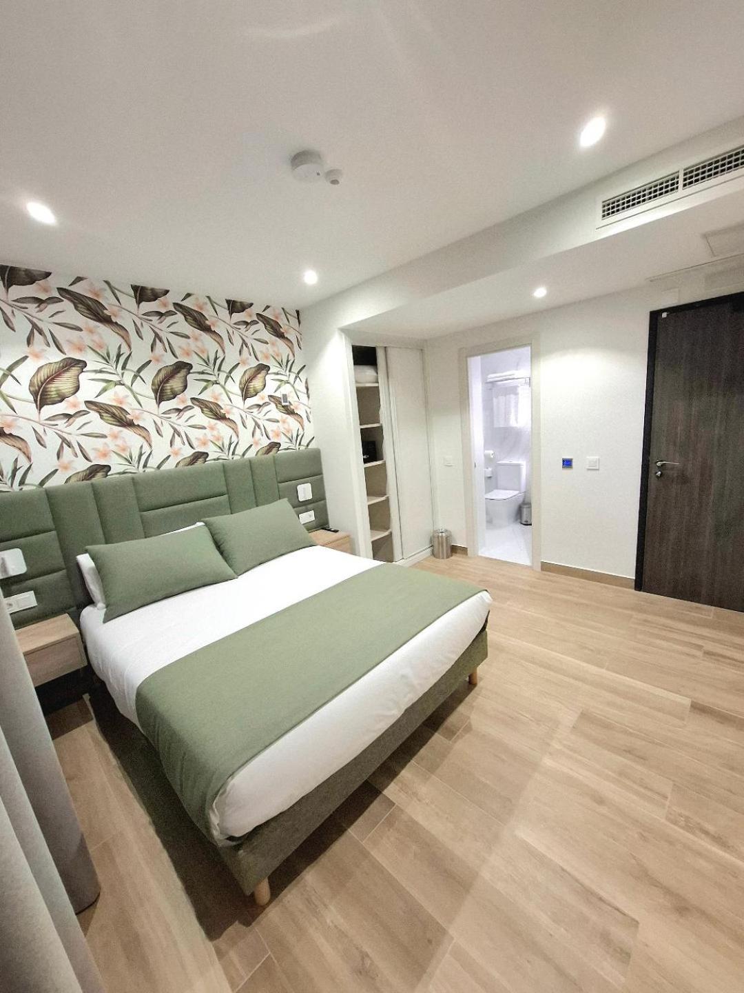 Hostal San Blas Madrid Luaran gambar