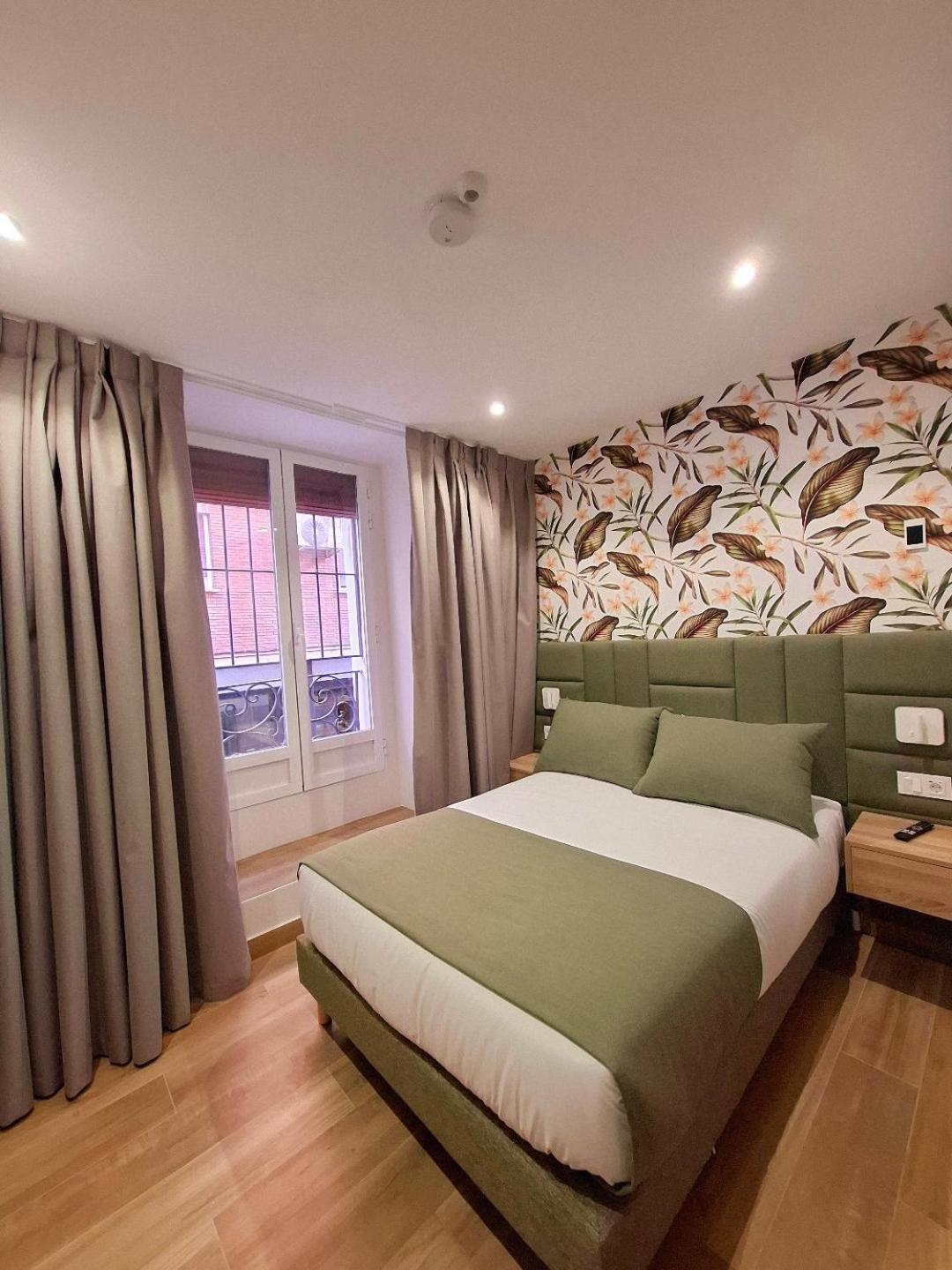 Hostal San Blas Madrid Luaran gambar