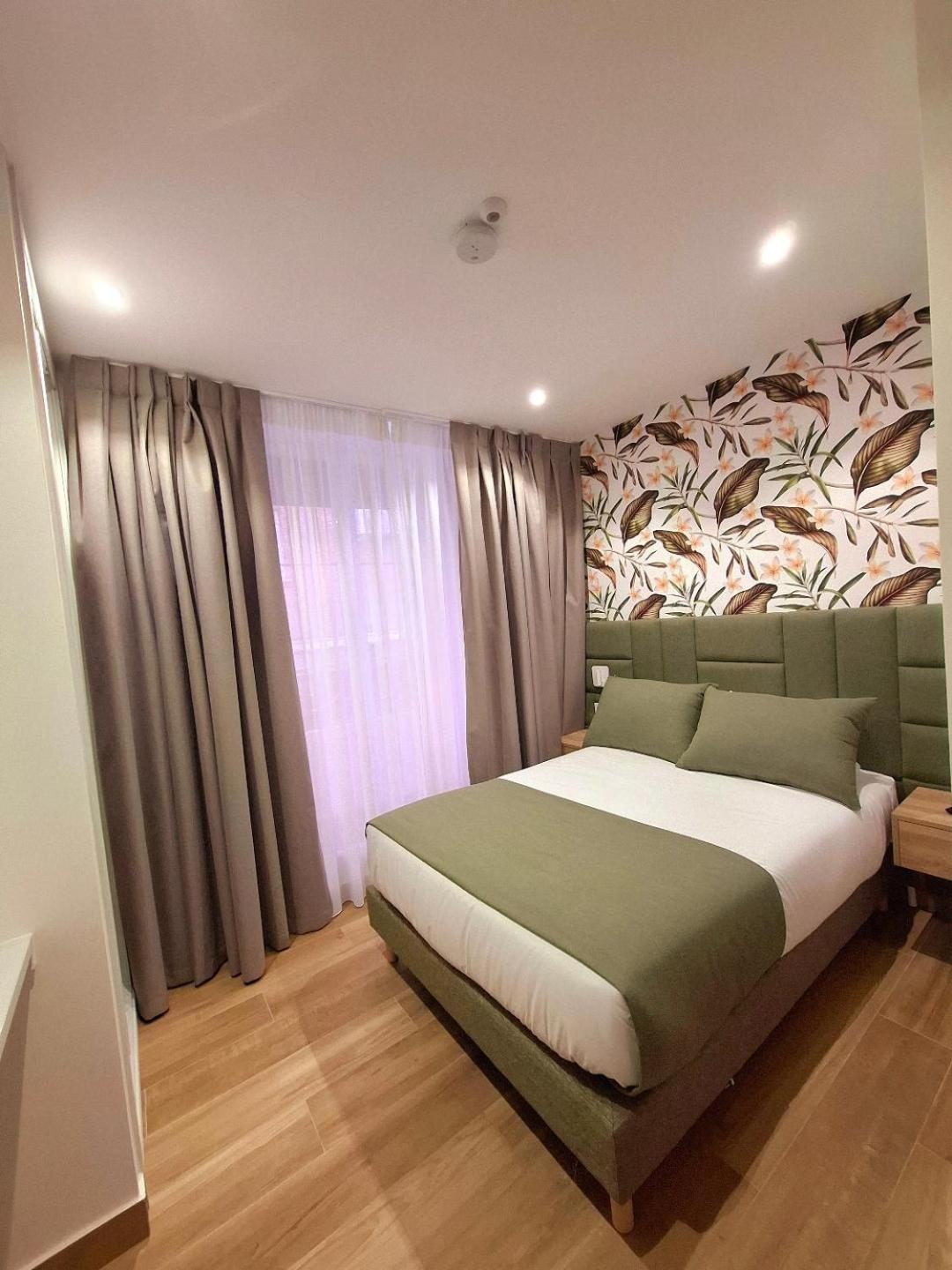 Hostal San Blas Madrid Luaran gambar
